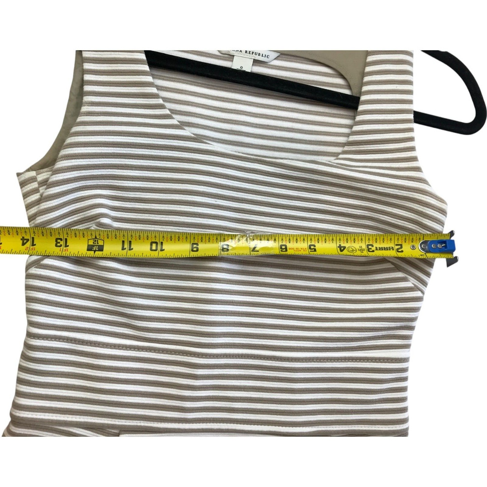 Banana Republic Sheath Dress Womens 0 White Tan Striped Sleeveless Knee Length - Picture 4 of 8